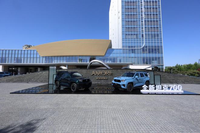 全新坦克700正式上市售价428万-508万元(图3)