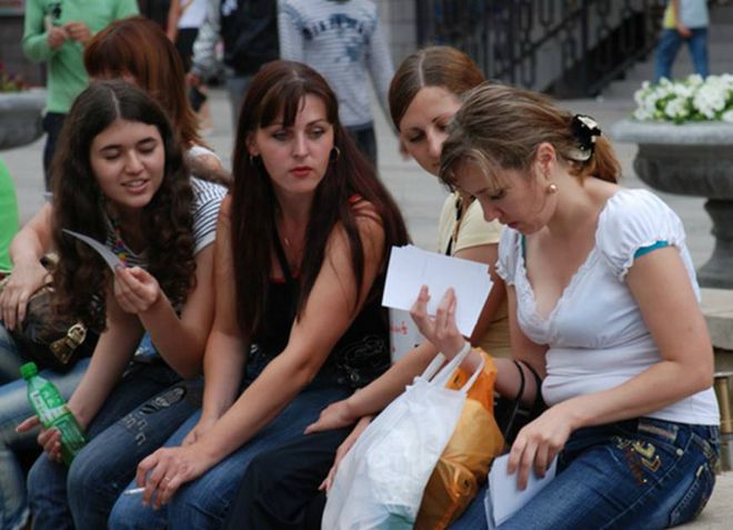 必赢国际49%女孩缺爱已婚女人离婚率却高达883%！俄罗斯到底怎么了？(图1)